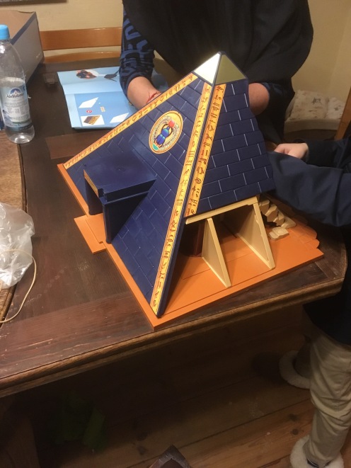 Aufbau I: Pyramide